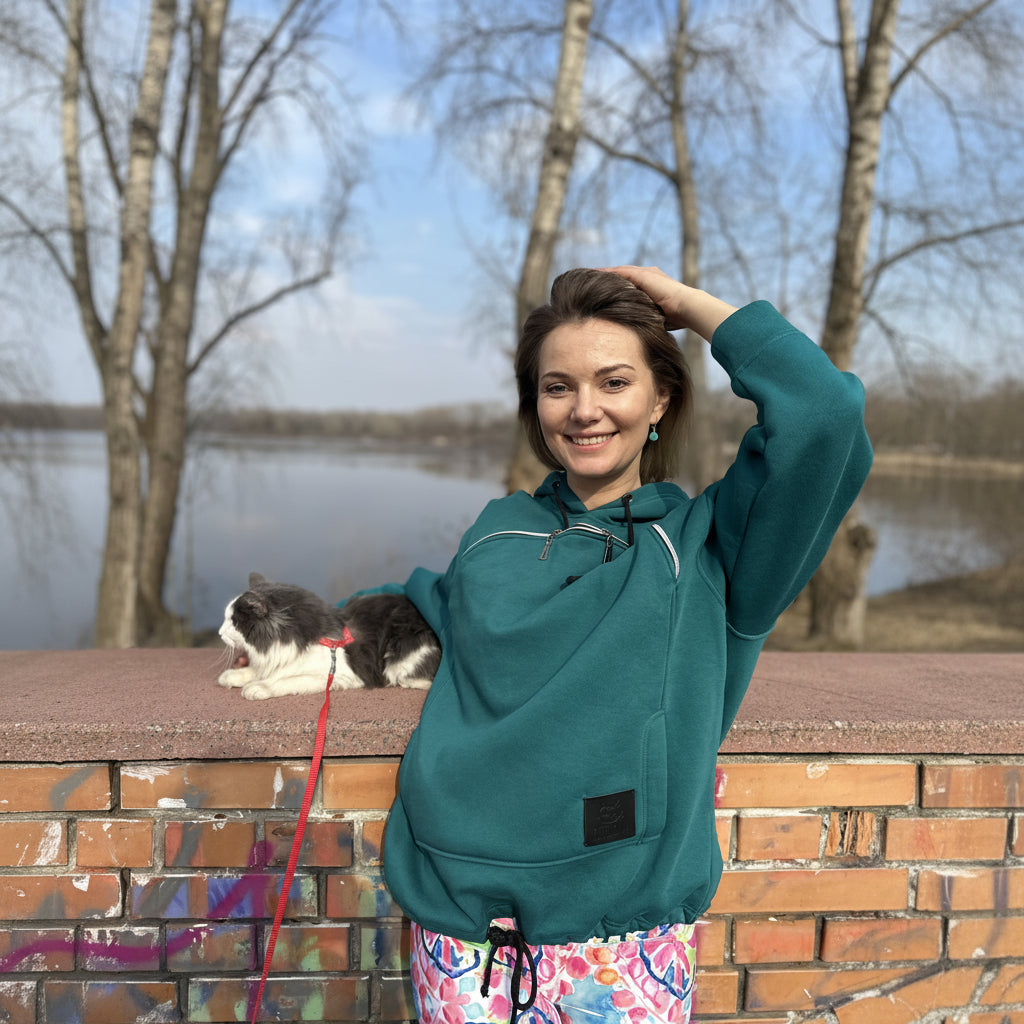 Forest Green Carrier Hoodie for Pet Owners: Professional Cats Clothing